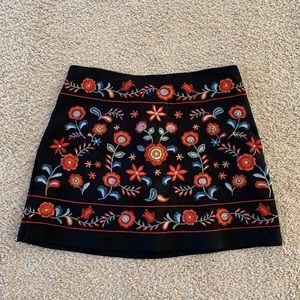 Floral embroidered mini skirt